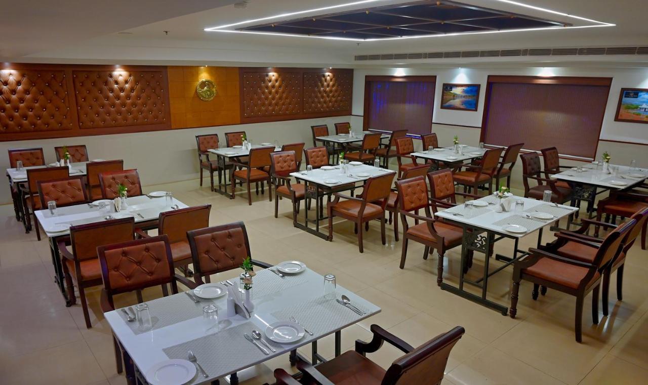 Contour Backwaters Hotel Resort & Convention Centre Ramankari Ngoại thất bức ảnh