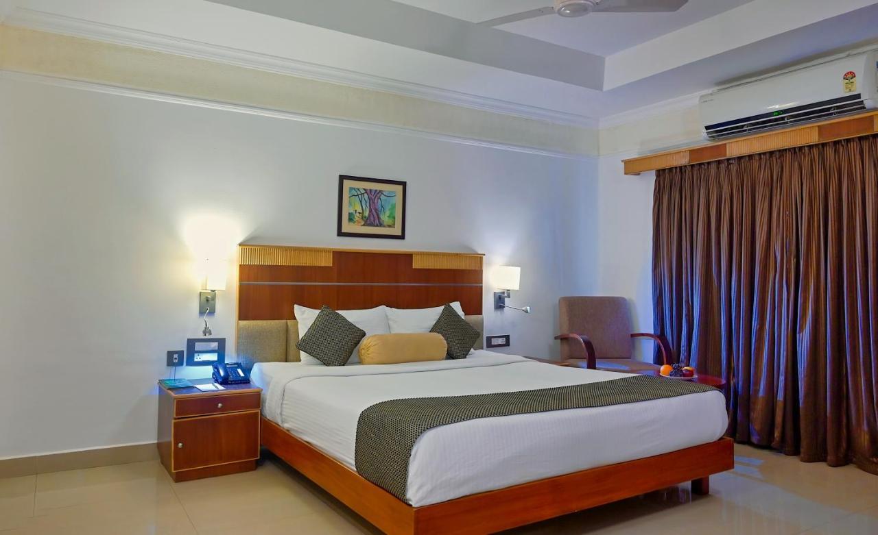 Contour Backwaters Hotel Resort & Convention Centre Ramankari Ngoại thất bức ảnh