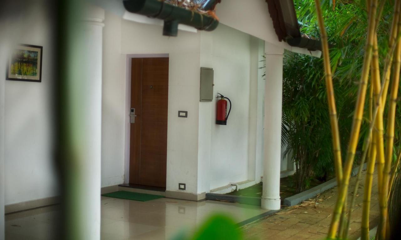 Contour Backwaters Hotel Resort & Convention Centre Ramankari Ngoại thất bức ảnh