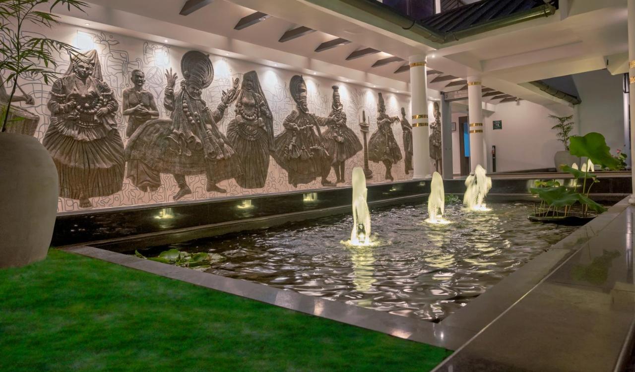 Contour Backwaters Hotel Resort & Convention Centre Ramankari Ngoại thất bức ảnh