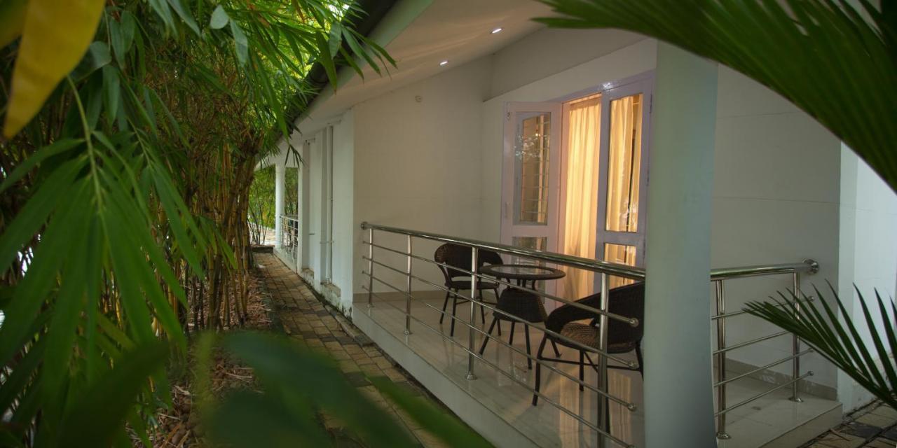 Contour Backwaters Hotel Resort & Convention Centre Ramankari Ngoại thất bức ảnh